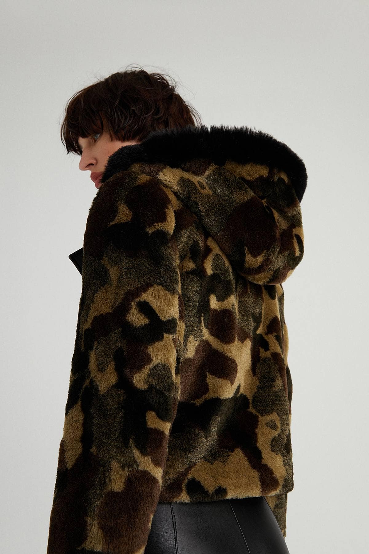 Camouflage Patterned Fur Coat - Image 5